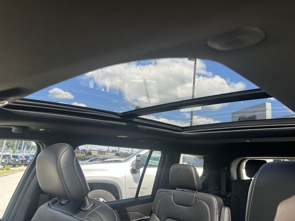 2025 Jeep Grand Cherokee L Limited Crestwood KY