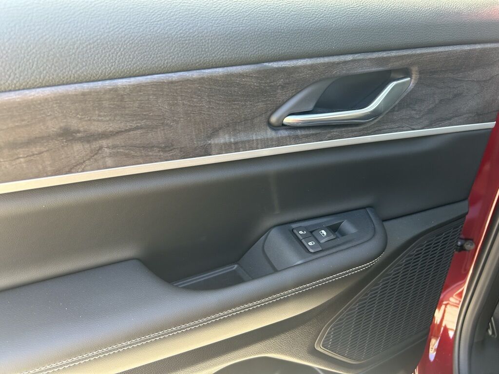 2025 Jeep Grand Cherokee L Limited Crestwood KY
