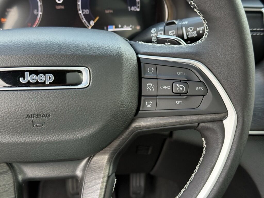 2025 Jeep Grand Cherokee L Limited Crestwood KY