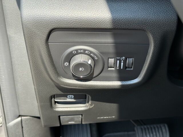 2025 Jeep Grand Cherokee L Limited Crestwood KY