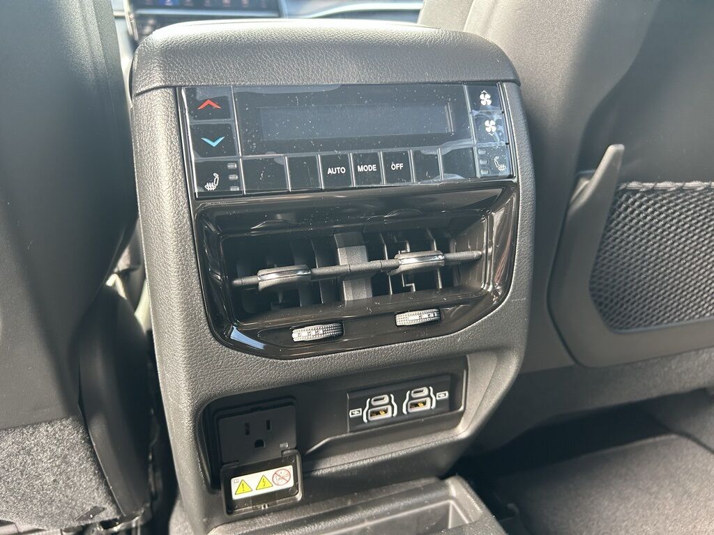 2025 Jeep Grand Cherokee L Limited Crestwood KY
