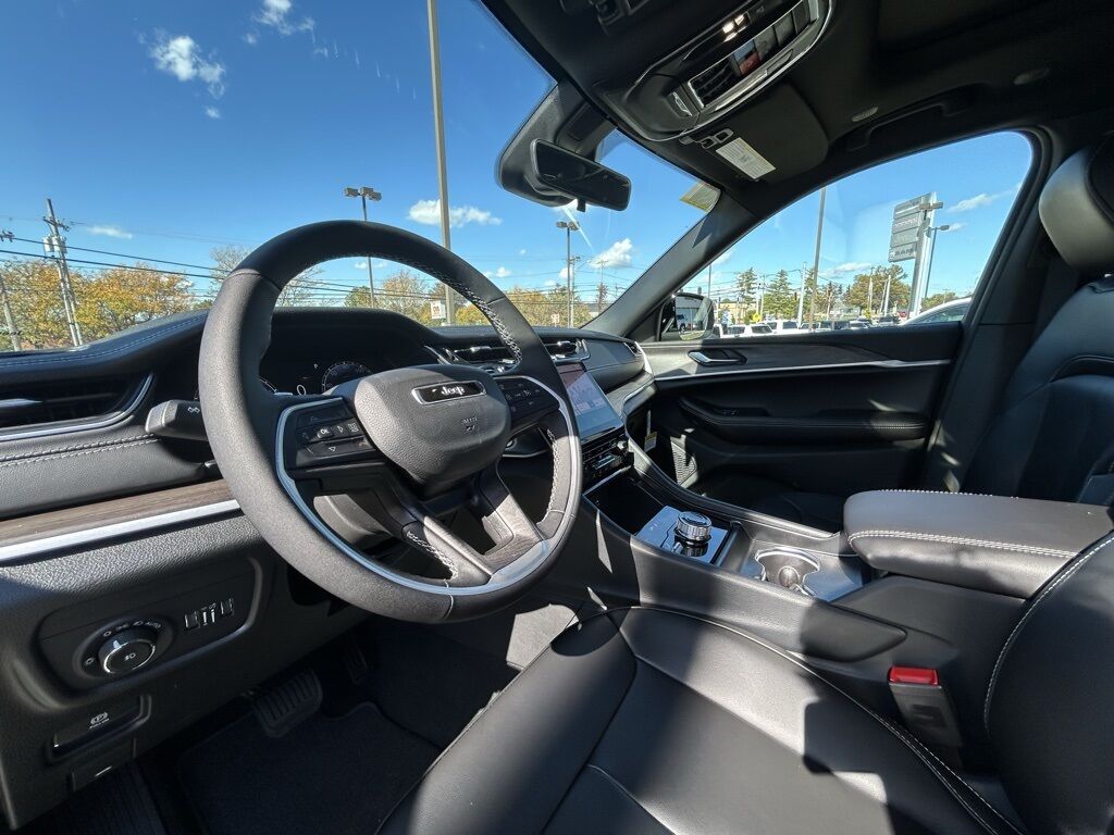 2025 Jeep Grand Cherokee L Limited Crestwood KY