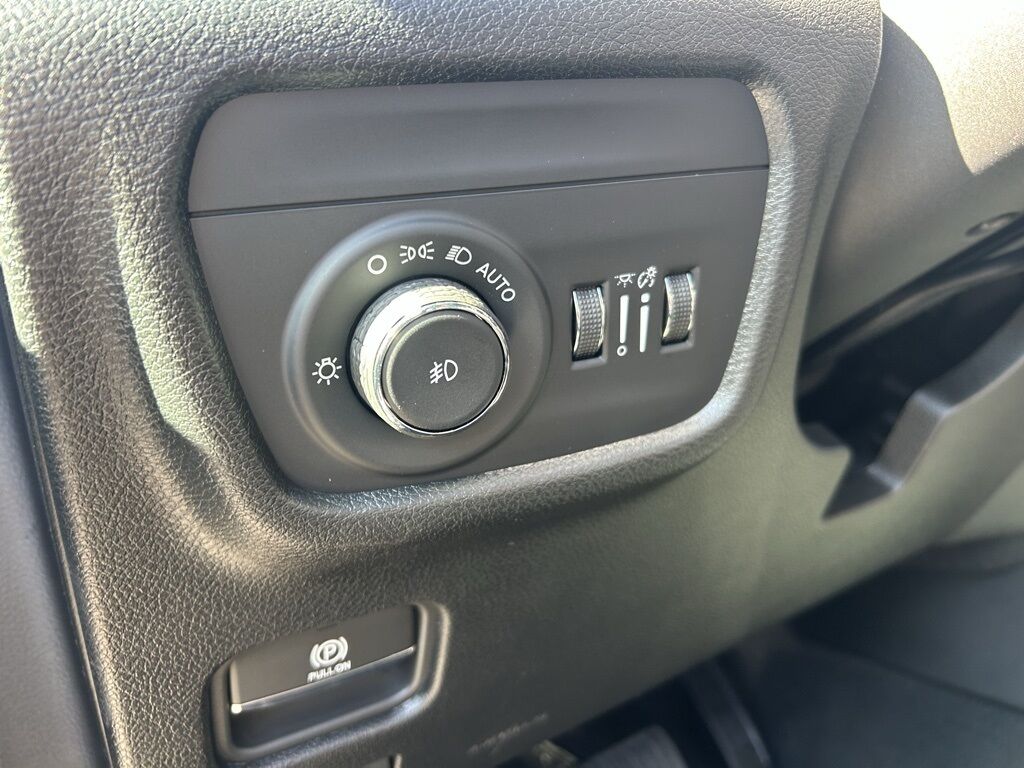 2025 Jeep Grand Cherokee L Limited Crestwood KY