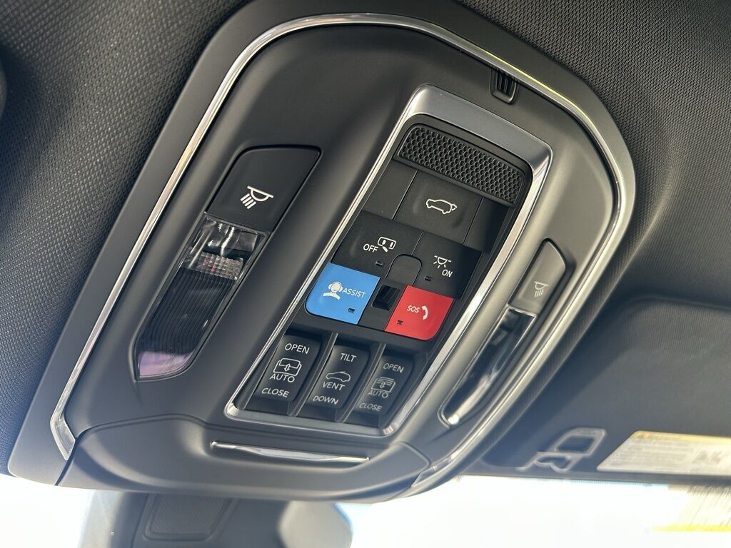 2025 Jeep Grand Cherokee L Limited Crestwood KY