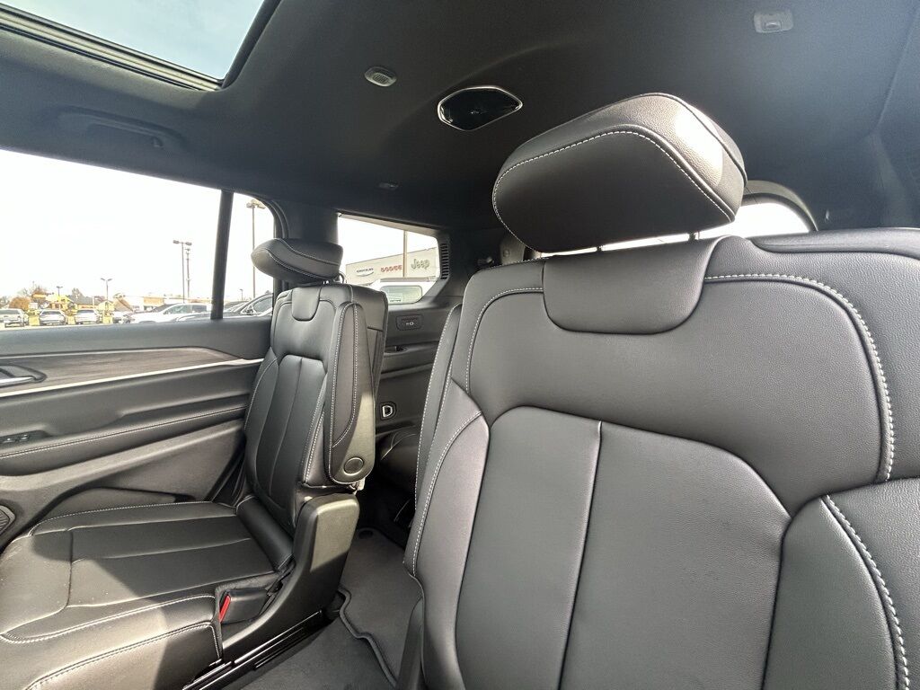 2025 Jeep Grand Cherokee L Limited Crestwood KY