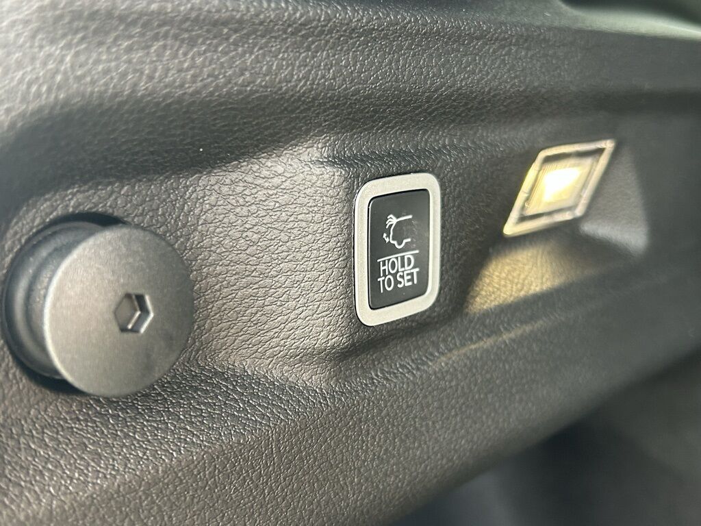 2025 Jeep Grand Cherokee L Limited Crestwood KY