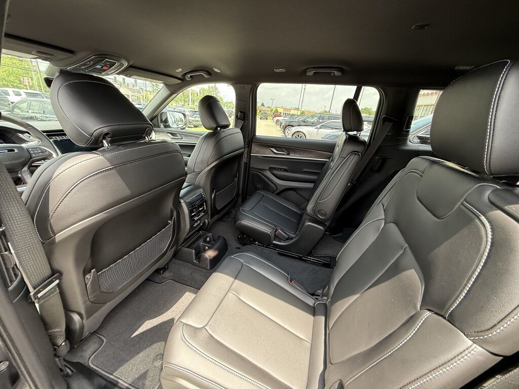 2025 Jeep Grand Cherokee L Limited Crestwood KY