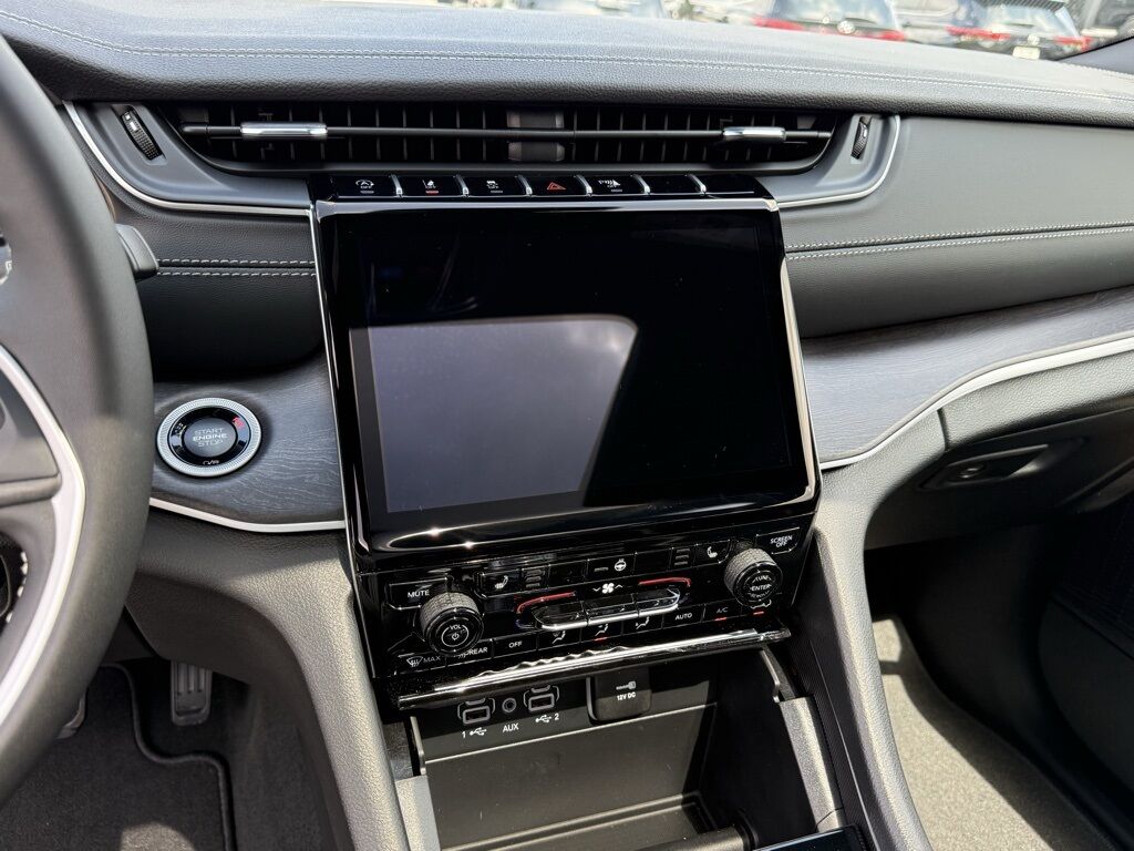 2025 Jeep Grand Cherokee L Limited Crestwood KY