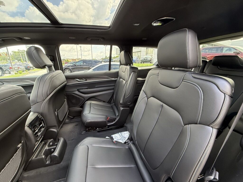 2025 Jeep Grand Cherokee L Limited Crestwood KY