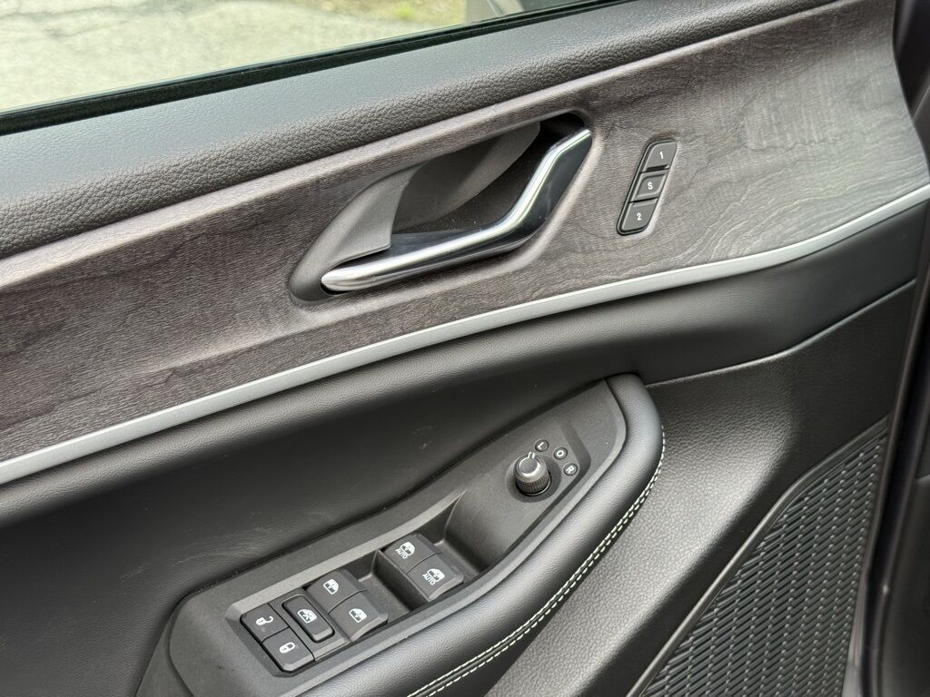 2025 Jeep Grand Cherokee L Limited Crestwood KY