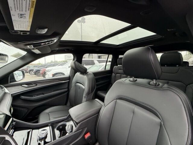 2025 Jeep Grand Cherokee L Limited Crestwood KY