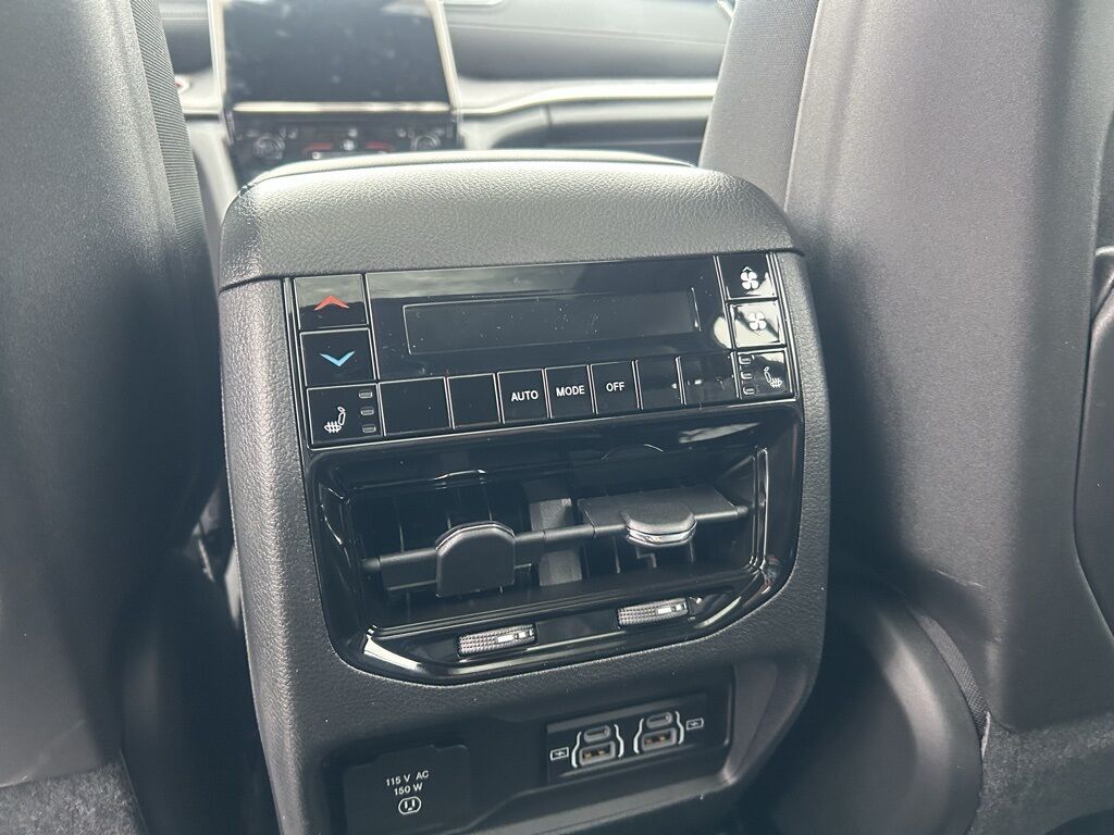 2025 Jeep Grand Cherokee L Limited Crestwood KY