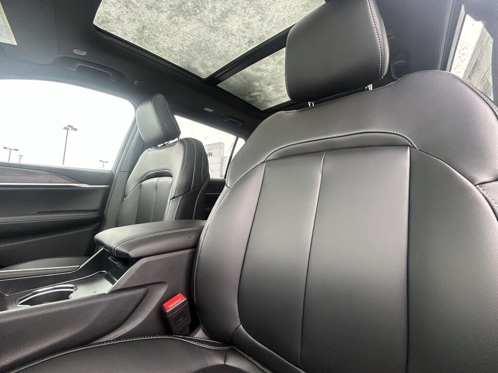 2025 Jeep Grand Cherokee L Limited Crestwood KY