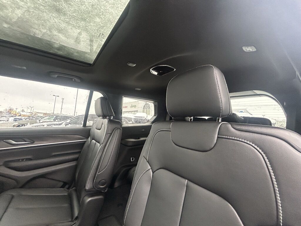 2025 Jeep Grand Cherokee L Limited Crestwood KY