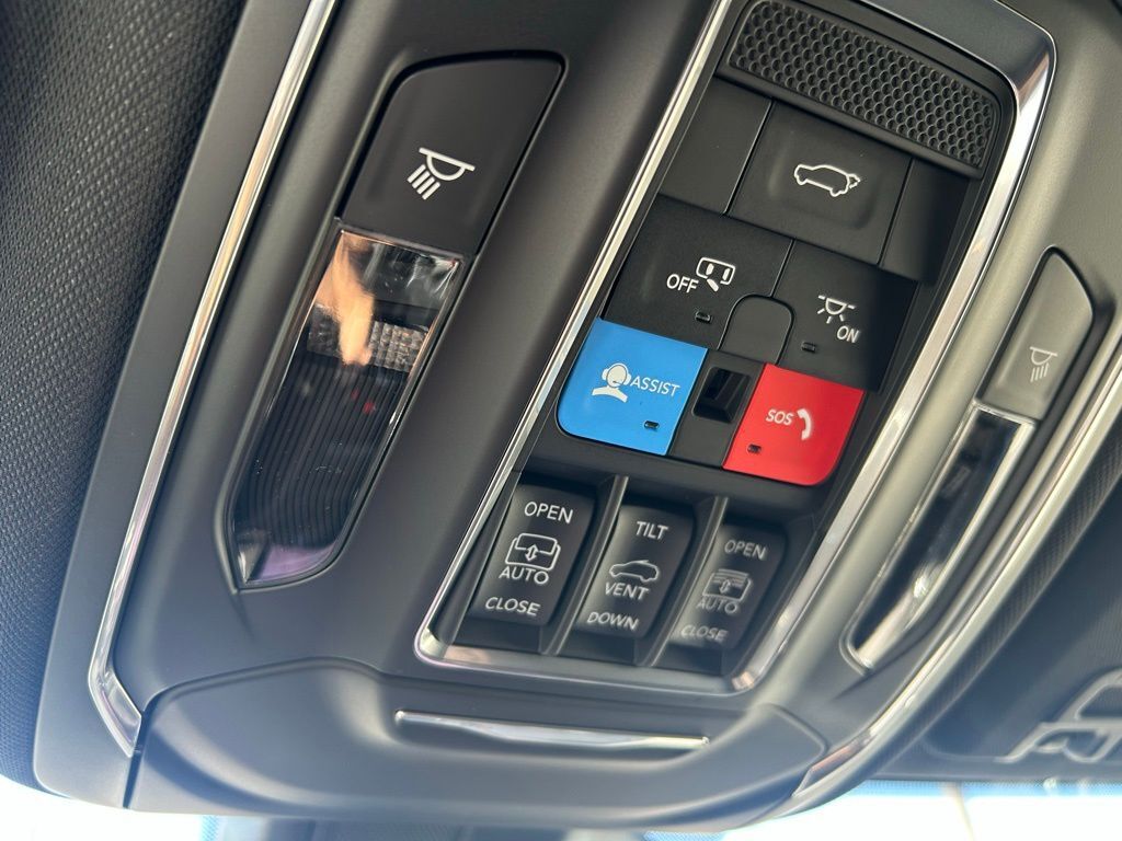 2025 Jeep Grand Cherokee L Limited Crestwood KY