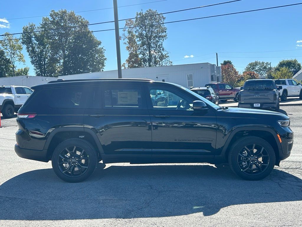 2025 Jeep Grand Cherokee L Limited Crestwood KY