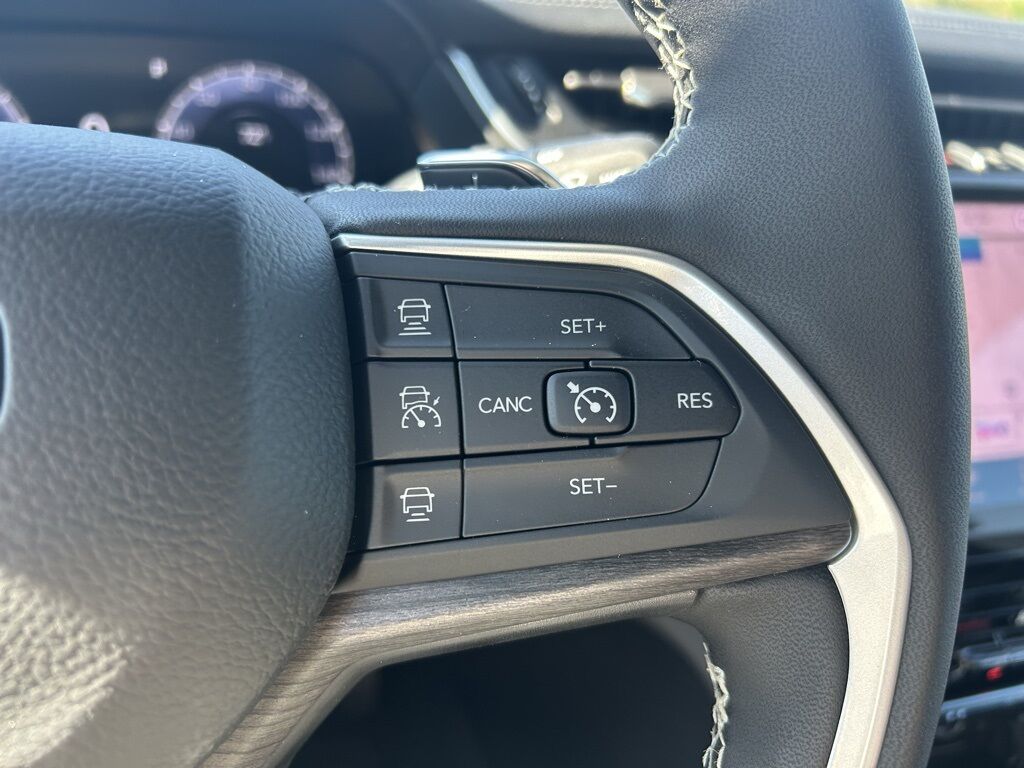 2025 Jeep Grand Cherokee L Limited Crestwood KY