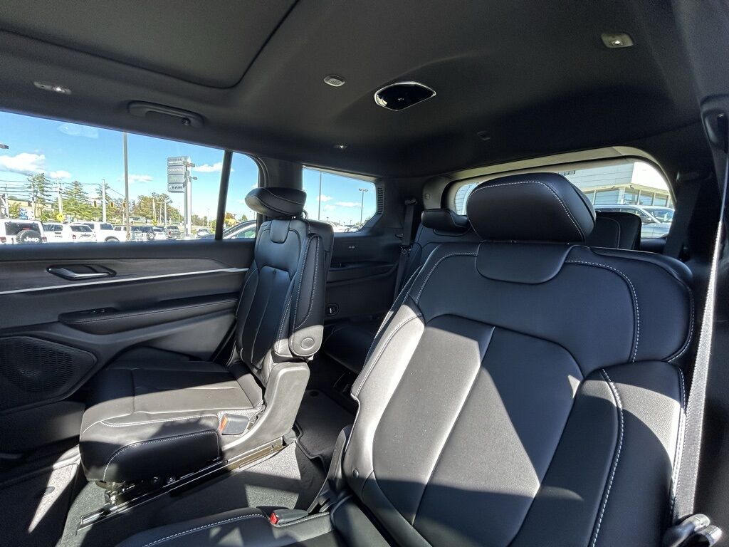 2025 Jeep Grand Cherokee L Limited Crestwood KY