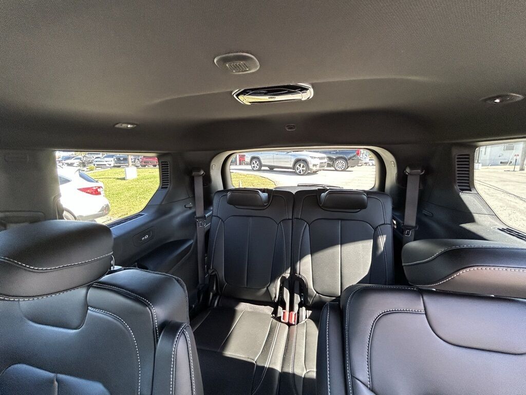 2025 Jeep Grand Cherokee L Limited Crestwood KY