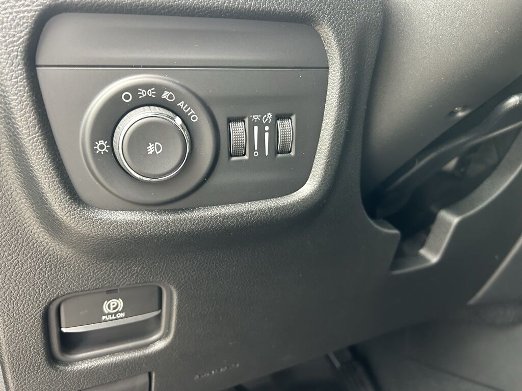 2025 Jeep Grand Cherokee L Limited Crestwood KY