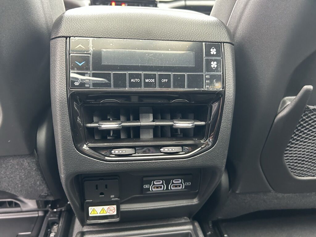 2025 Jeep Grand Cherokee L Limited Crestwood KY