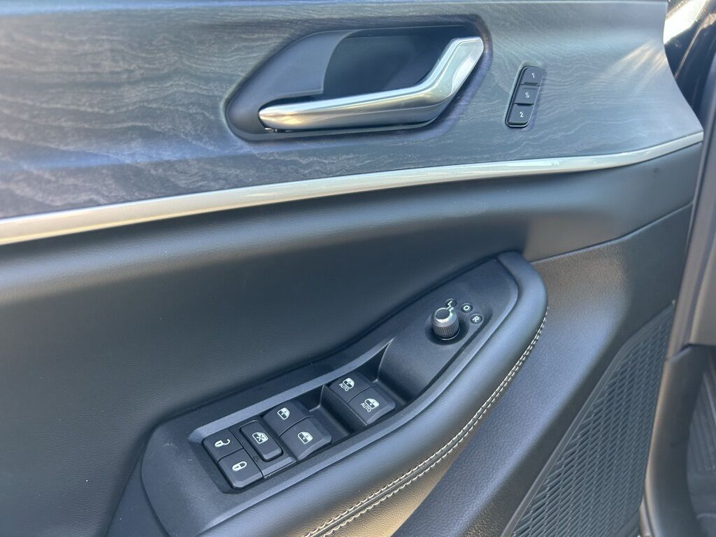 2025 Jeep Grand Cherokee L Limited Crestwood KY