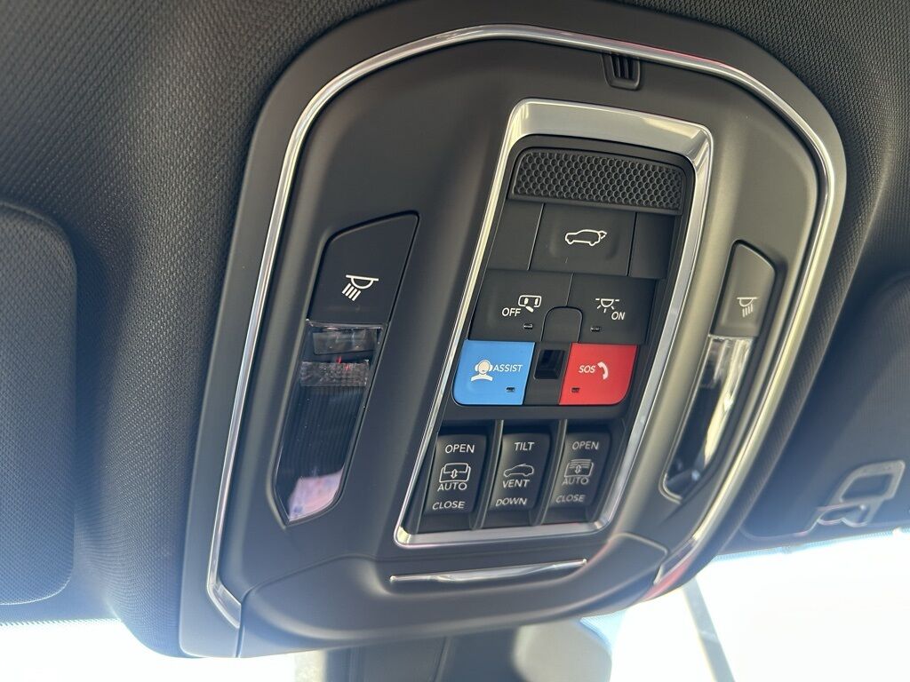 2025 Jeep Grand Cherokee L Limited Crestwood KY