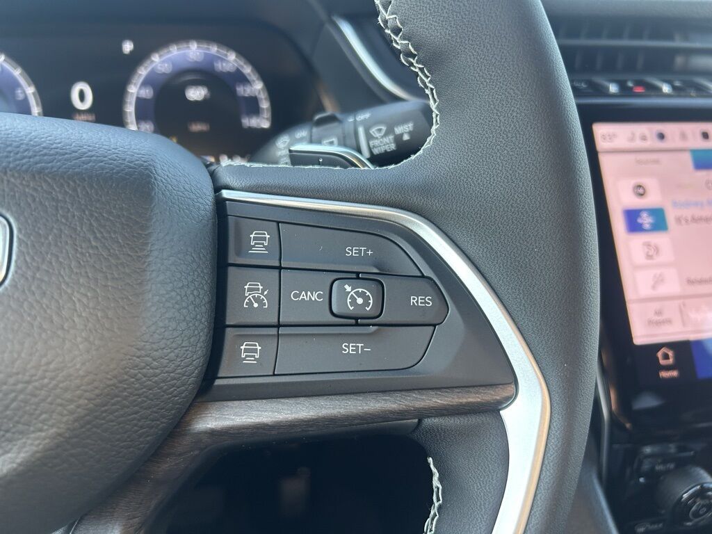 2025 Jeep Grand Cherokee L Limited Crestwood KY