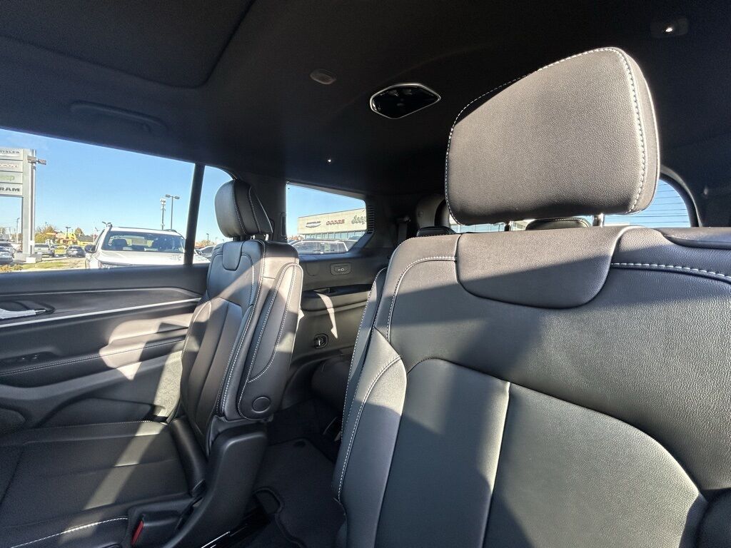 2025 Jeep Grand Cherokee L Limited Crestwood KY