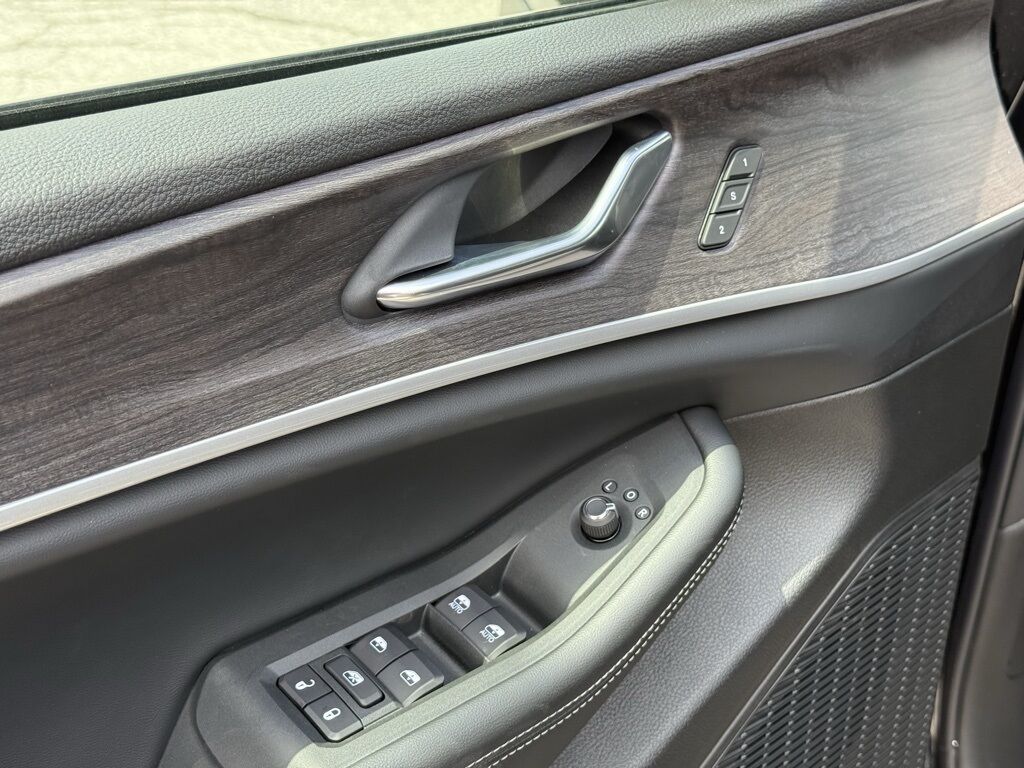 2025 Jeep Grand Cherokee L Limited Crestwood KY