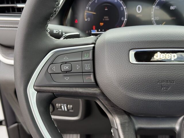2025 Jeep Grand Cherokee L Limited Crestwood KY