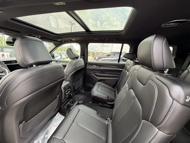 2025 Jeep Grand Cherokee L Limited Crestwood KY