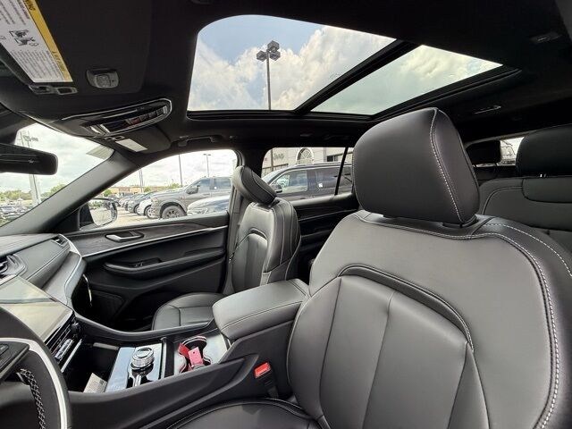 2025 Jeep Grand Cherokee L Limited Crestwood KY
