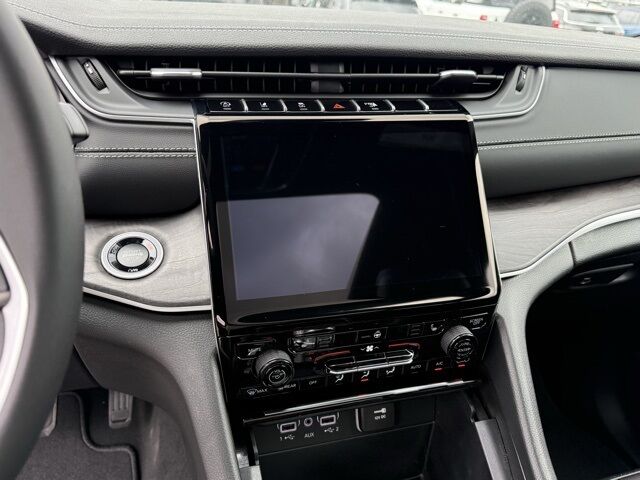 2025 Jeep Grand Cherokee L Limited Crestwood KY