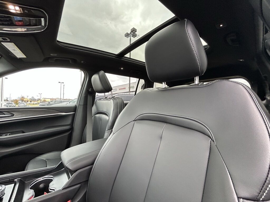 2025 Jeep Grand Cherokee L Limited Crestwood KY