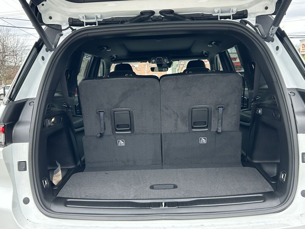 2025 Jeep Grand Cherokee L Limited Crestwood KY