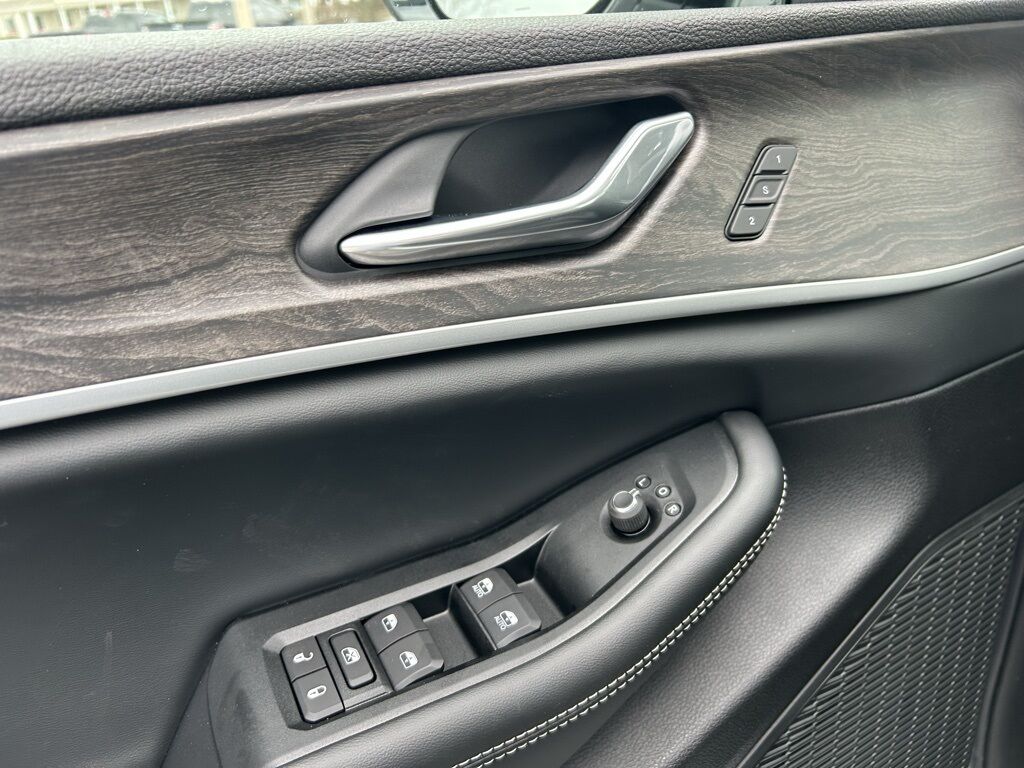 2025 Jeep Grand Cherokee L Limited Crestwood KY