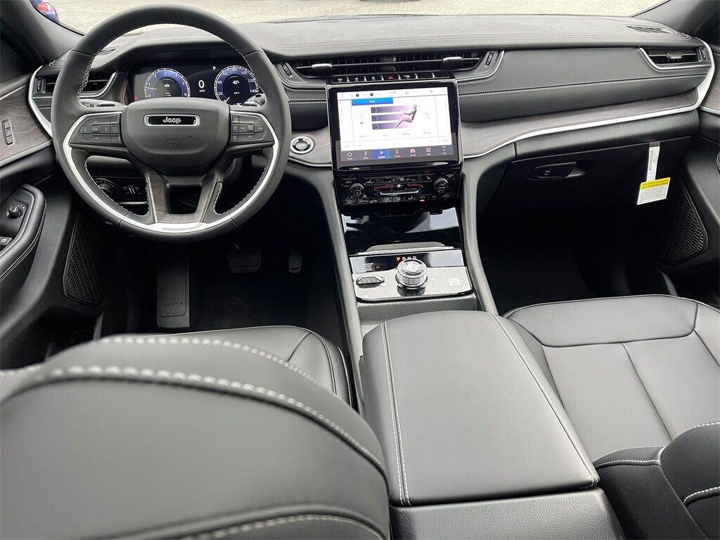 2025 Jeep Grand Cherokee L Limited Orange MA