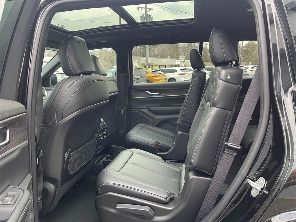 2025 Jeep Grand Cherokee L Limited Orange MA