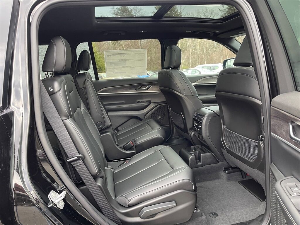 2025 Jeep Grand Cherokee L Limited Orange MA