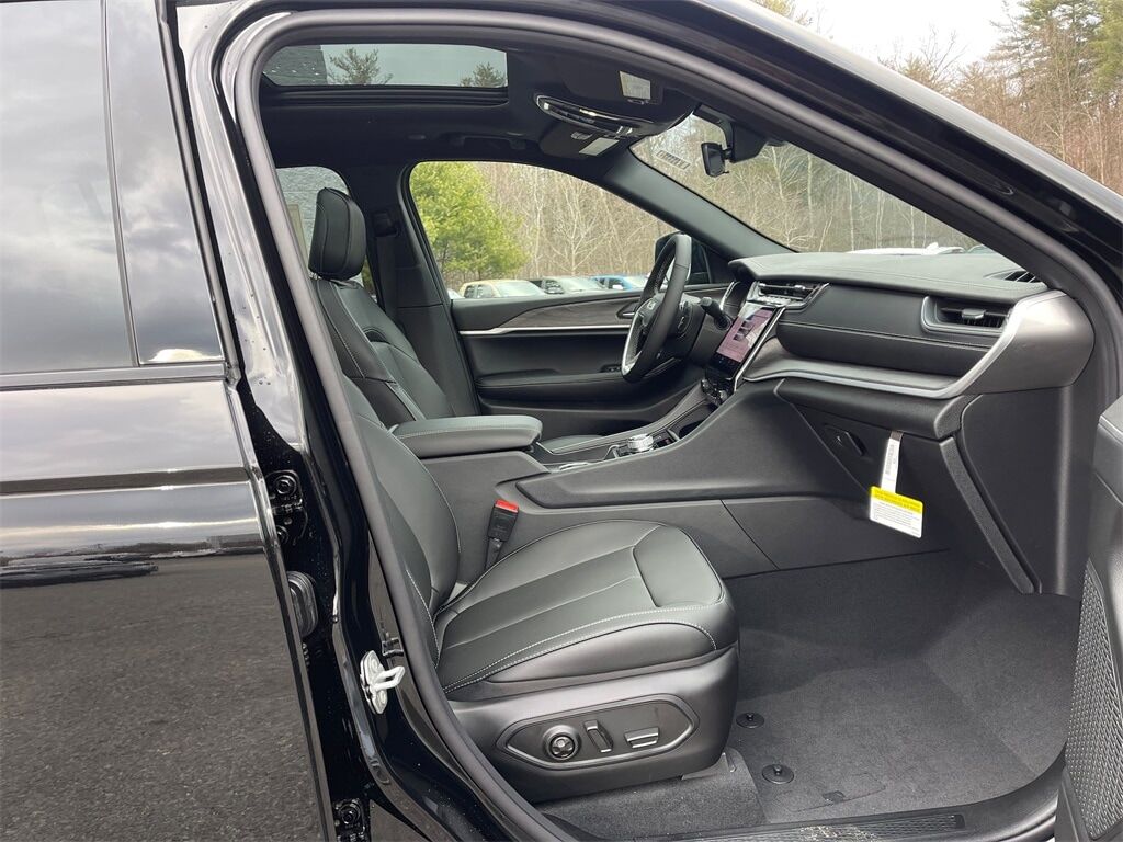 2025 Jeep Grand Cherokee L Limited Orange MA