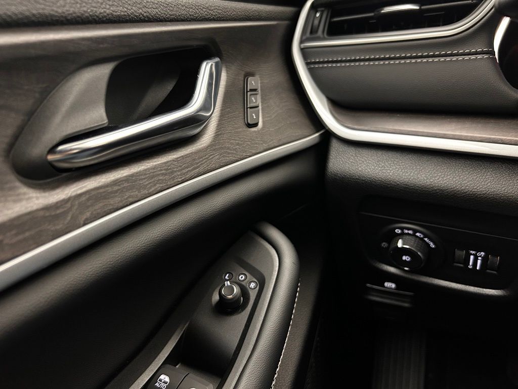 2025 Jeep Grand Cherokee L Limited Portland OR