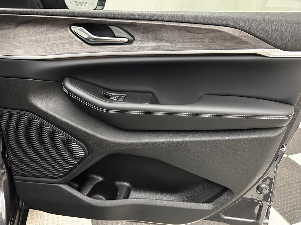 2025 Jeep Grand Cherokee L Limited Portland OR