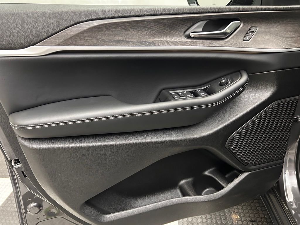 2025 Jeep Grand Cherokee L Limited Portland OR