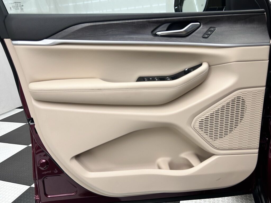 2025 Jeep Grand Cherokee L Limited Portland OR