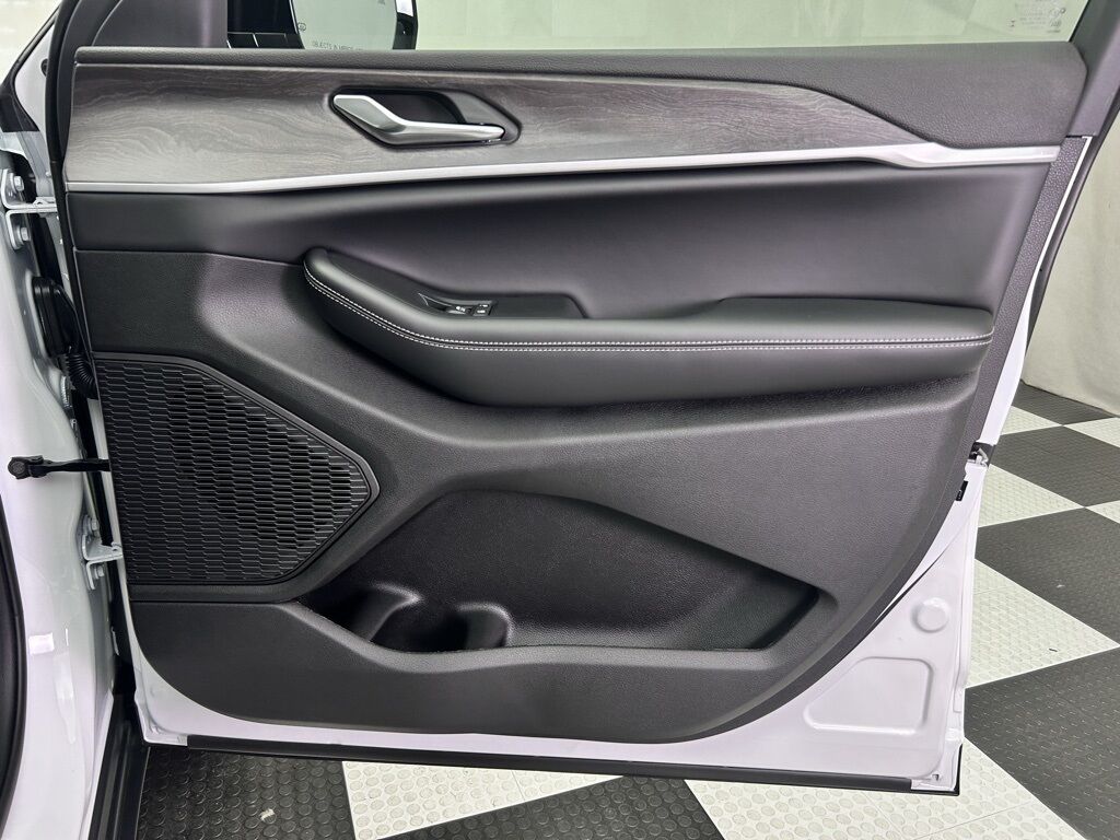 2025 Jeep Grand Cherokee L Limited Portland OR