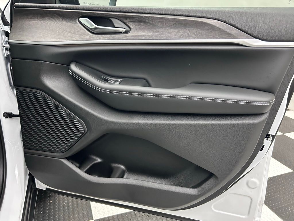 2025 Jeep Grand Cherokee L Limited Portland OR