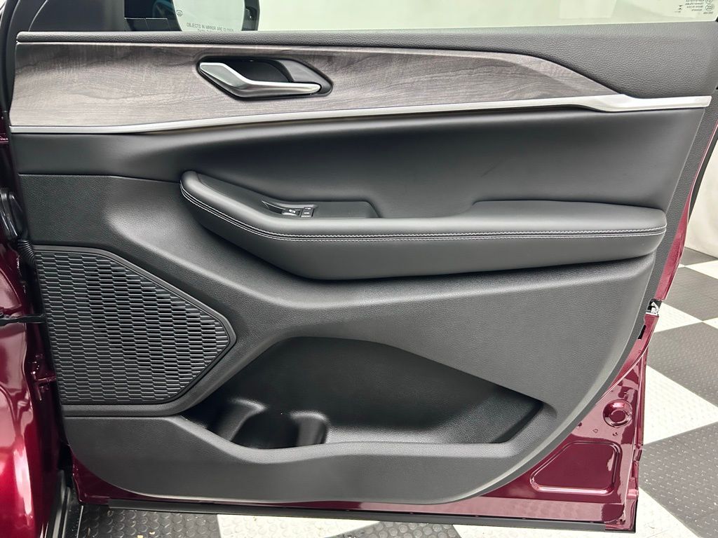 2025 Jeep Grand Cherokee L Limited Portland OR