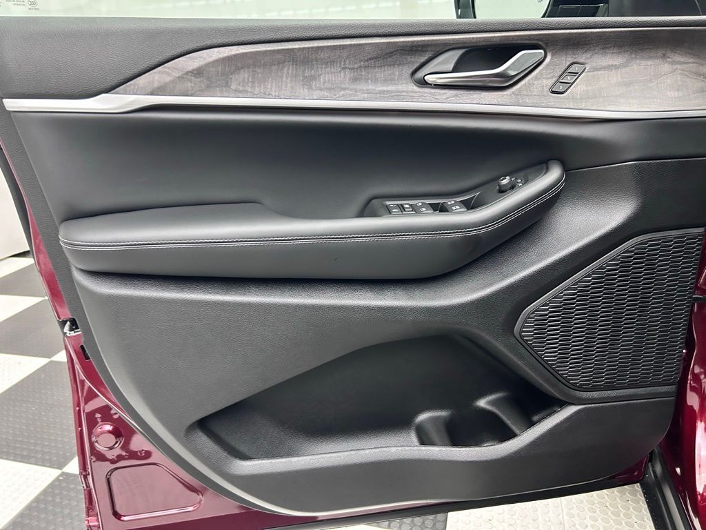 2025 Jeep Grand Cherokee L Limited Portland OR