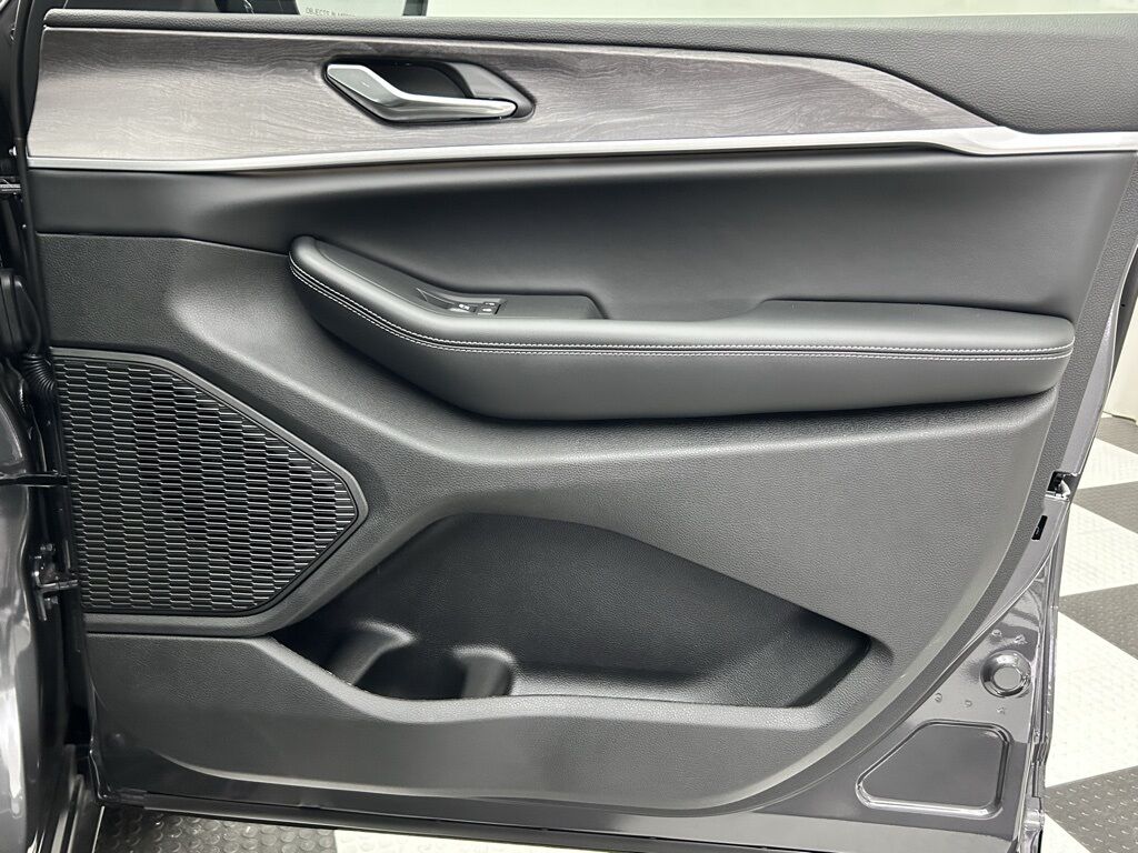 2025 Jeep Grand Cherokee L Limited Portland OR